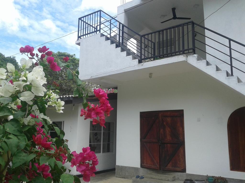 Aluthgedara Guest House Unawatuna Exterior foto