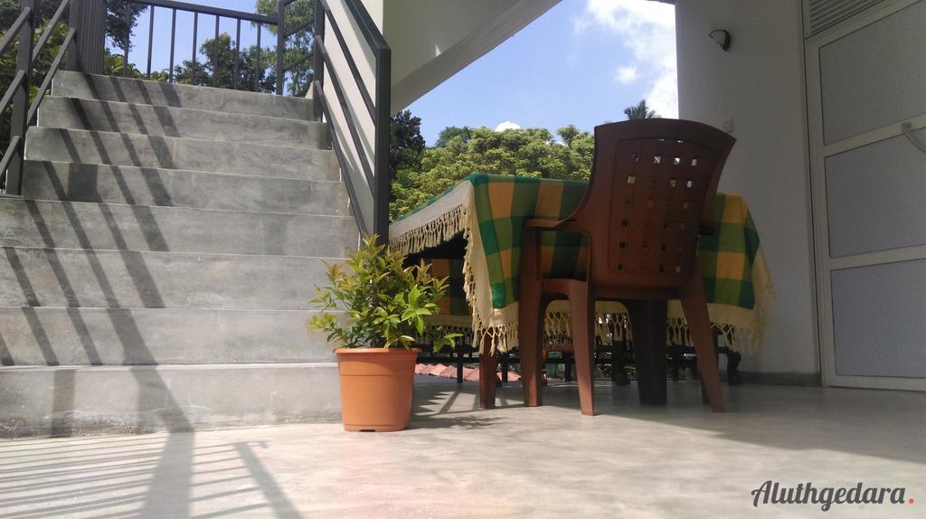 Aluthgedara Guest House Unawatuna Exterior foto