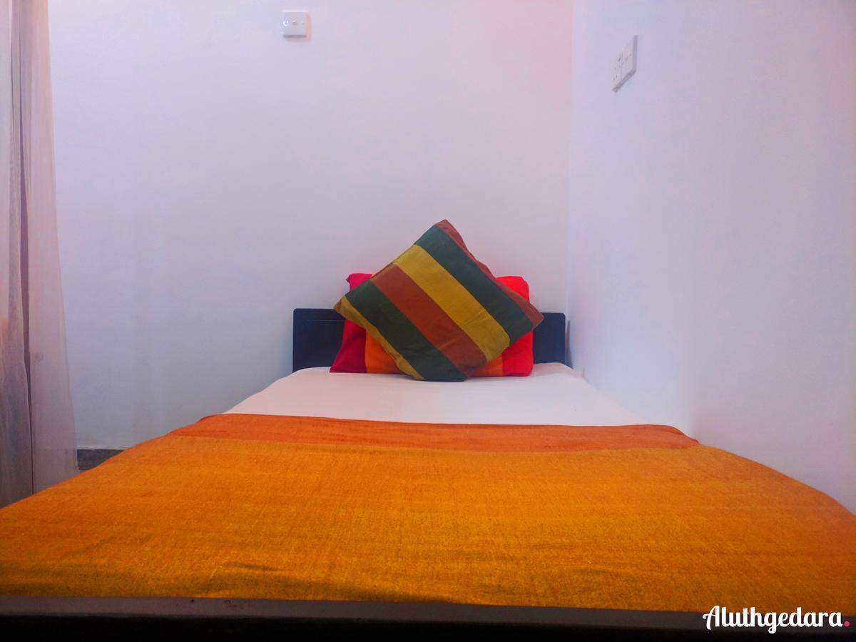 Aluthgedara Guest House Unawatuna Exterior foto